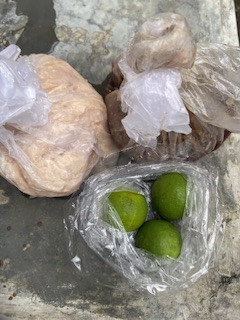 Menyuplai bahan mentah PMT lokal oleh kader Sanggrahan