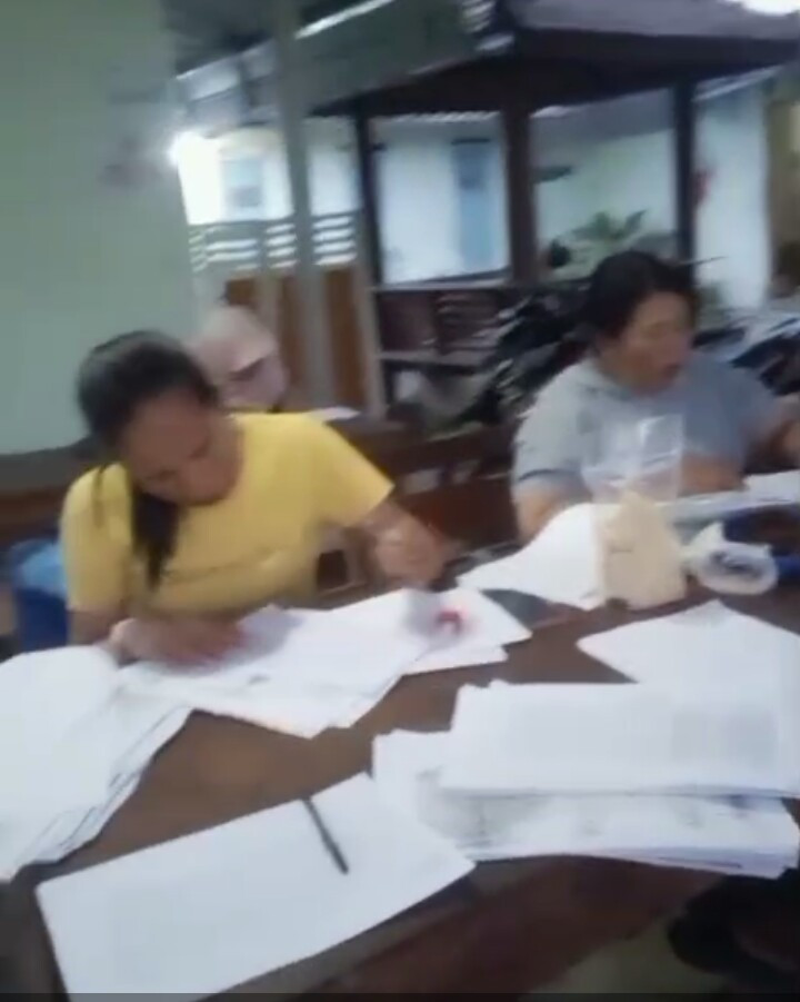 Pendataan PUS warga saren