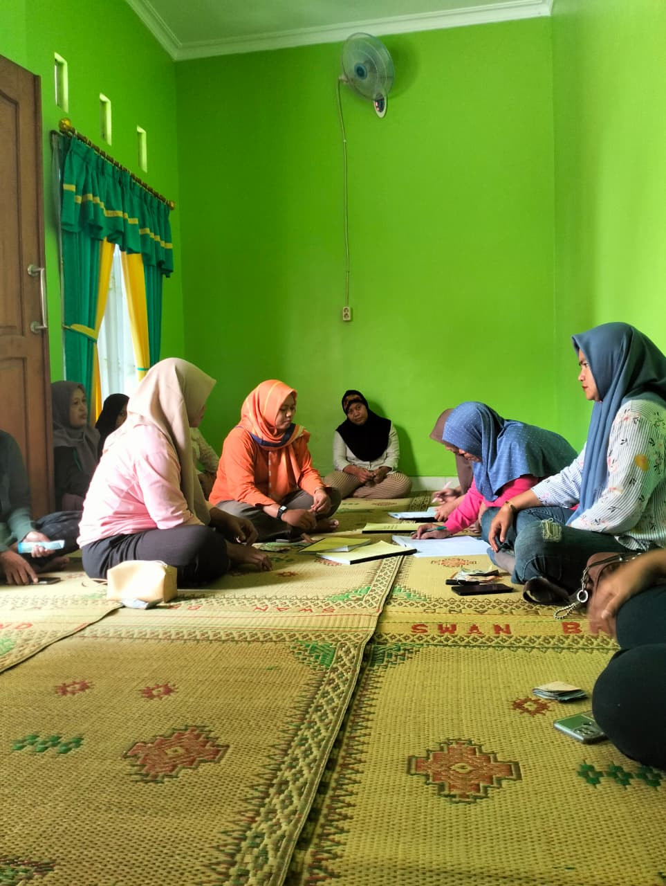 PERTEMUAN PKK RW 034 Padukuhan Malangrejo