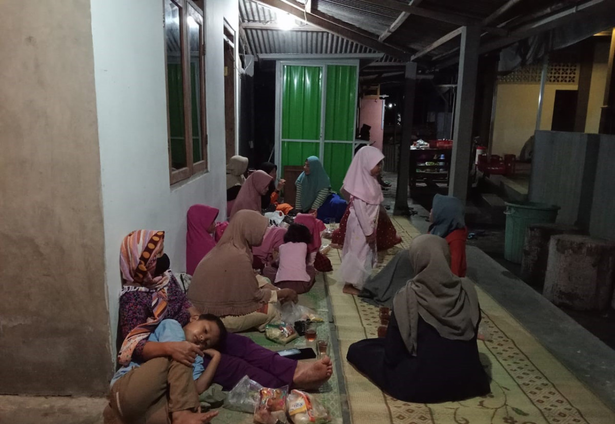 Yasinan Ibu2 Rutin Malam Jumat di Padukuhan Ceper