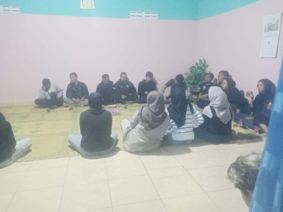 Edukasi penguatan organisasi , kenakalan remaja dan mental health untuk karangtaruna di padukuhan Bakungan oleh KKN Universitas Proklamasi