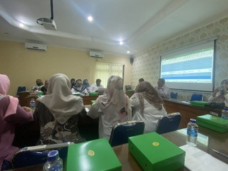 Pertemuan pokja kampung KB diikuti kader Sanggrahan