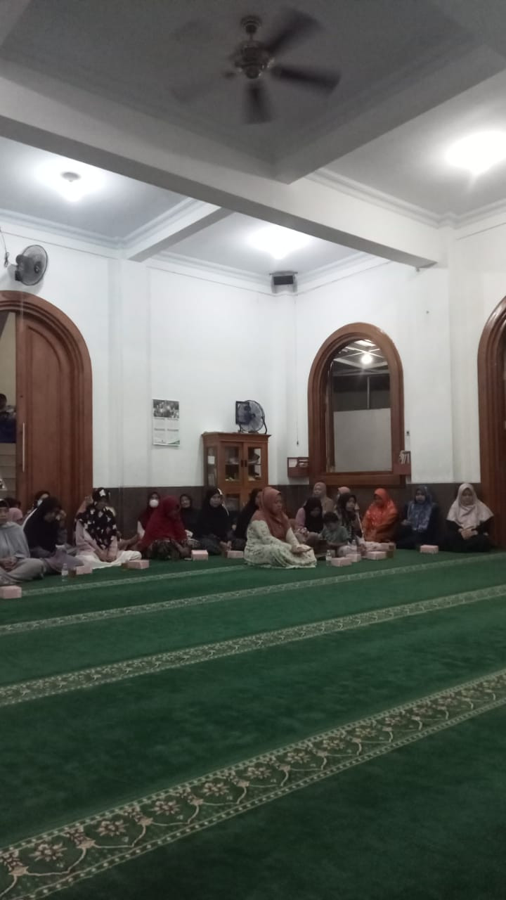Pengajian MT Khoirunnisa di masjid Al Muttaqien Jetis wedomartani