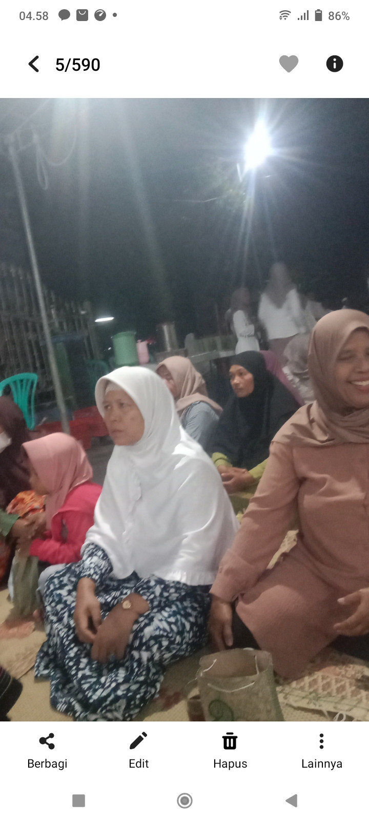 Pengajian rutin lapanan warga gedongan lor