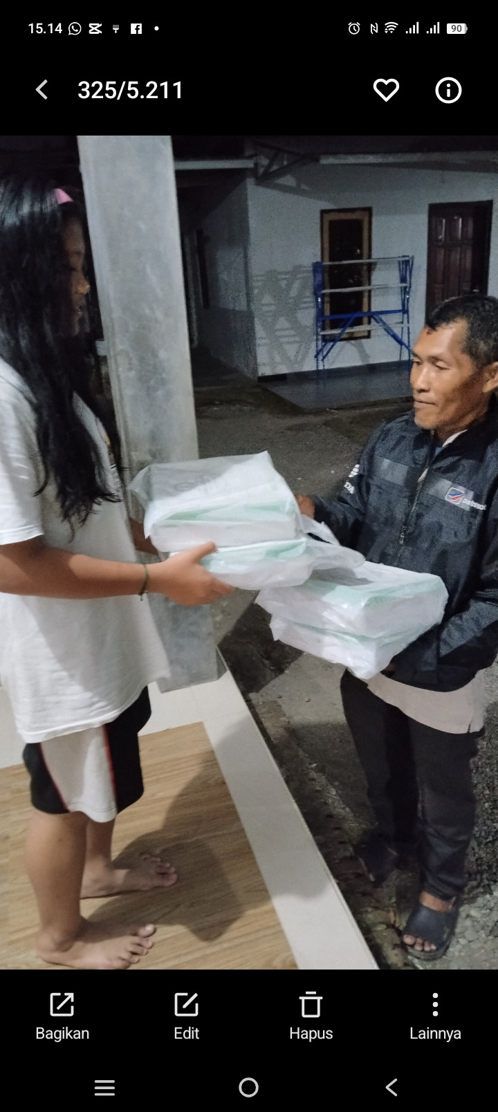 Pemberian berkat kenduri 2th alm. Bp. Sudiwiyono, sawahan kidul