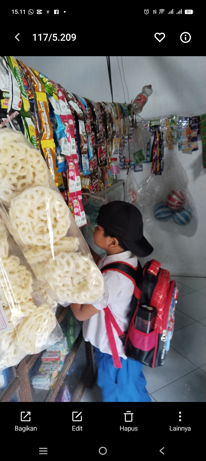 Adek rey jajan di warung ibu sri, sawahan kidul