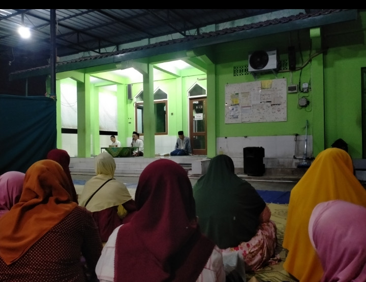 Pengajian warga muslim padukuhan Karanganyar