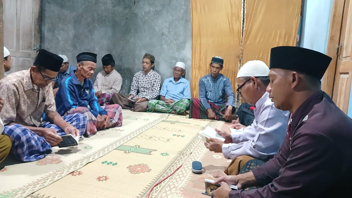 Amalan yasinan rw 02 warga gedongan lor