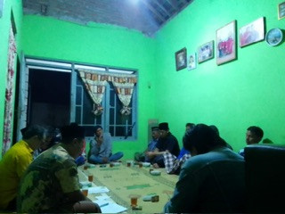 Pertemuan bapak bapak RT 03 Sanggrahan