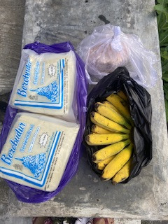 Menyuplai bahan mentah PMT lokal oleh kader Sanggrahan