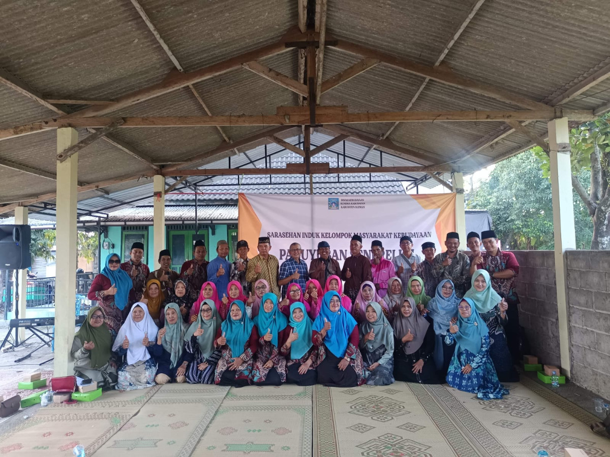 Sarasehan induk kelompok kebudayaan di Ikuti Oleh Pengurus Hadroh Padukuhan Malangrejo