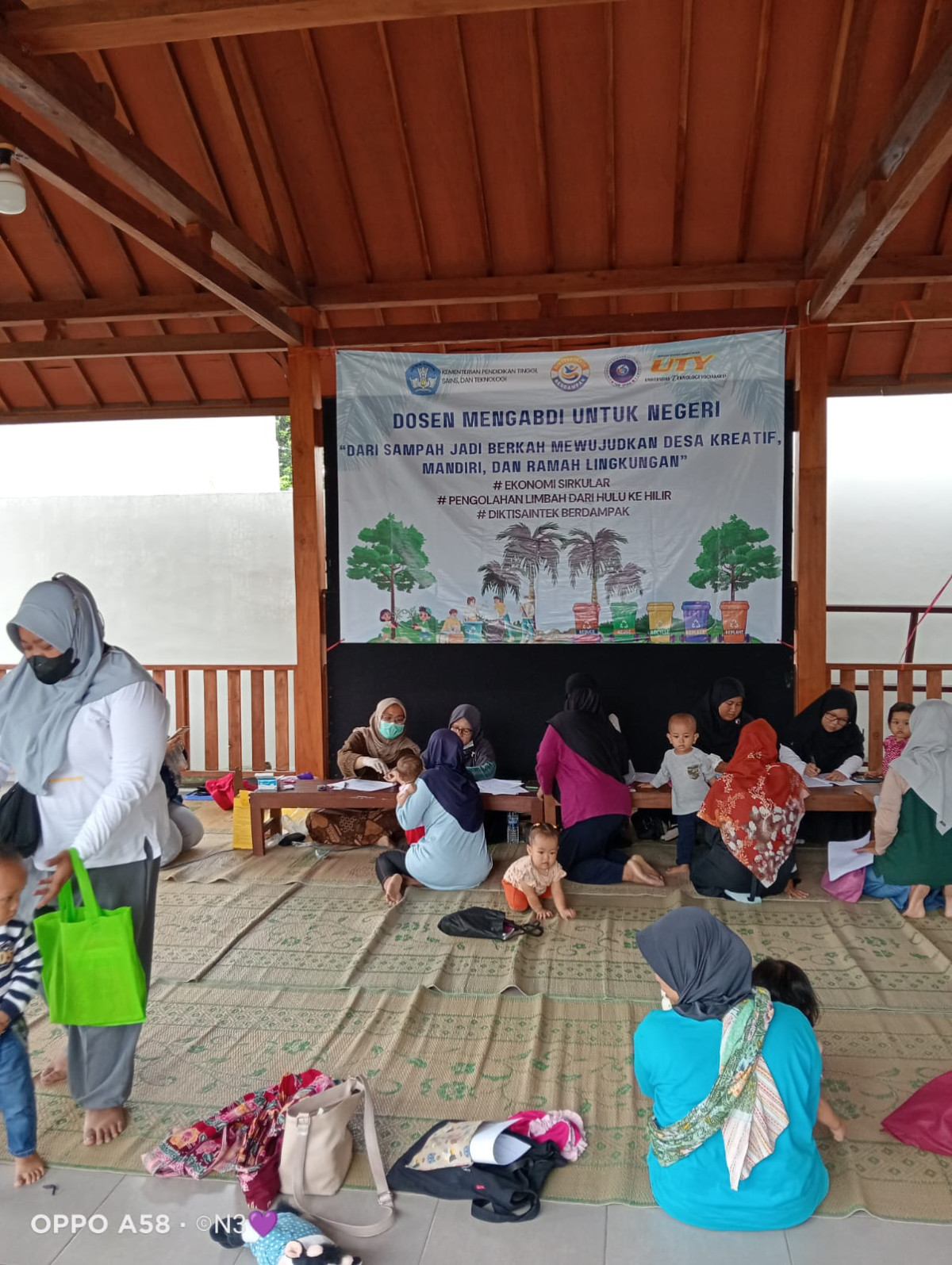 Kegiatan posyandu Balita padukuhan malangrejo