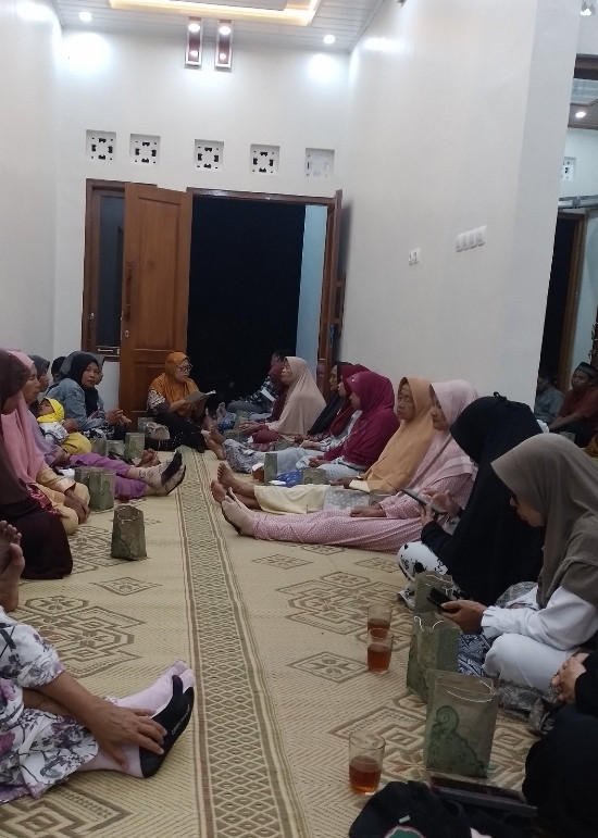 Yasinan rutin ibu² Gondanglegi