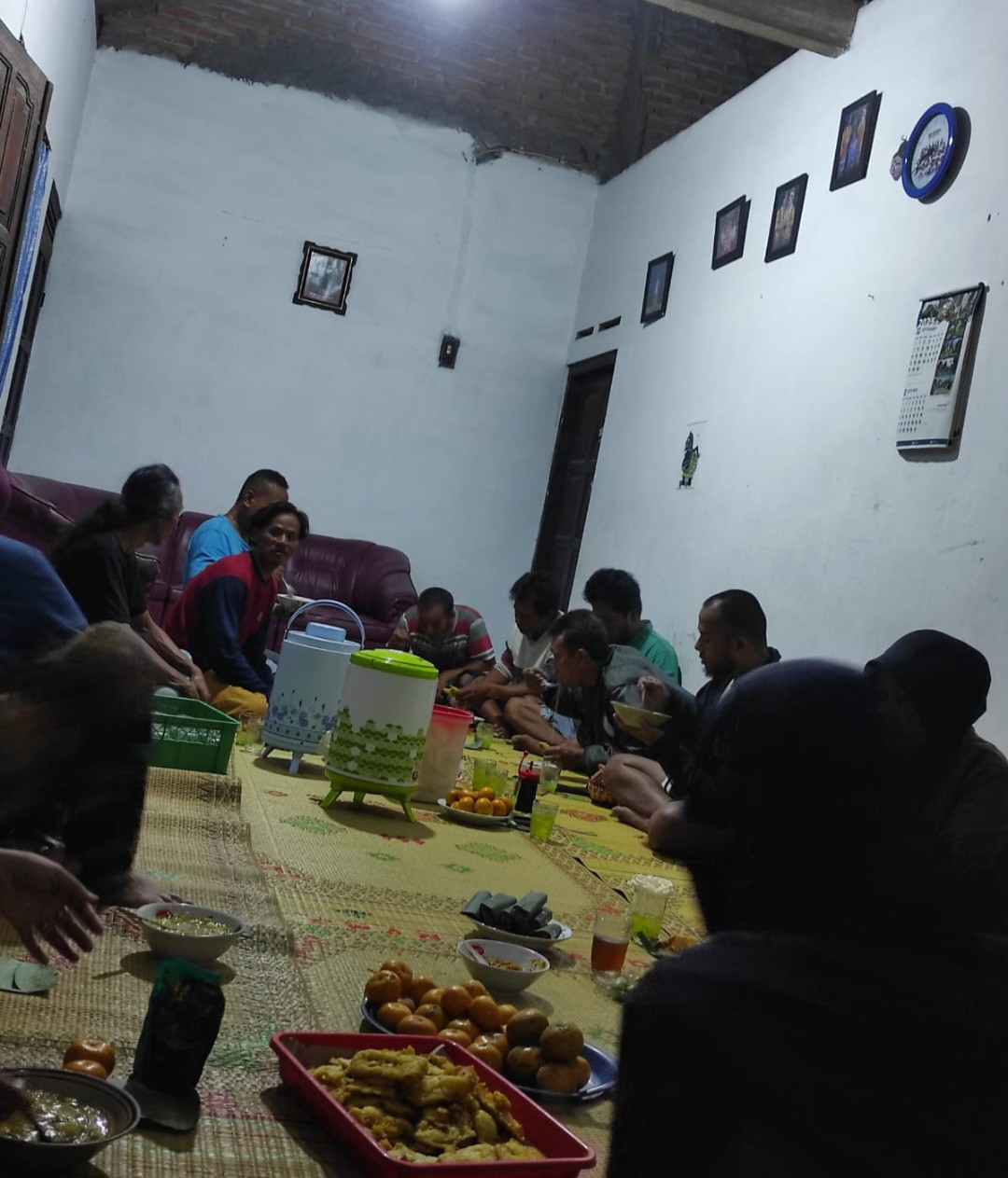 Makan Malam Bersama Warga RT 02 Pokoh