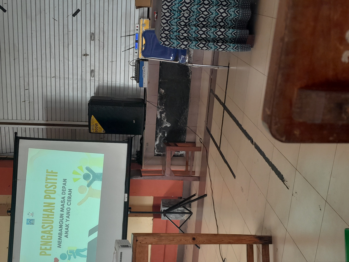 Pertemuan gerakan Ayah teladan indonesia oleh kader krajan