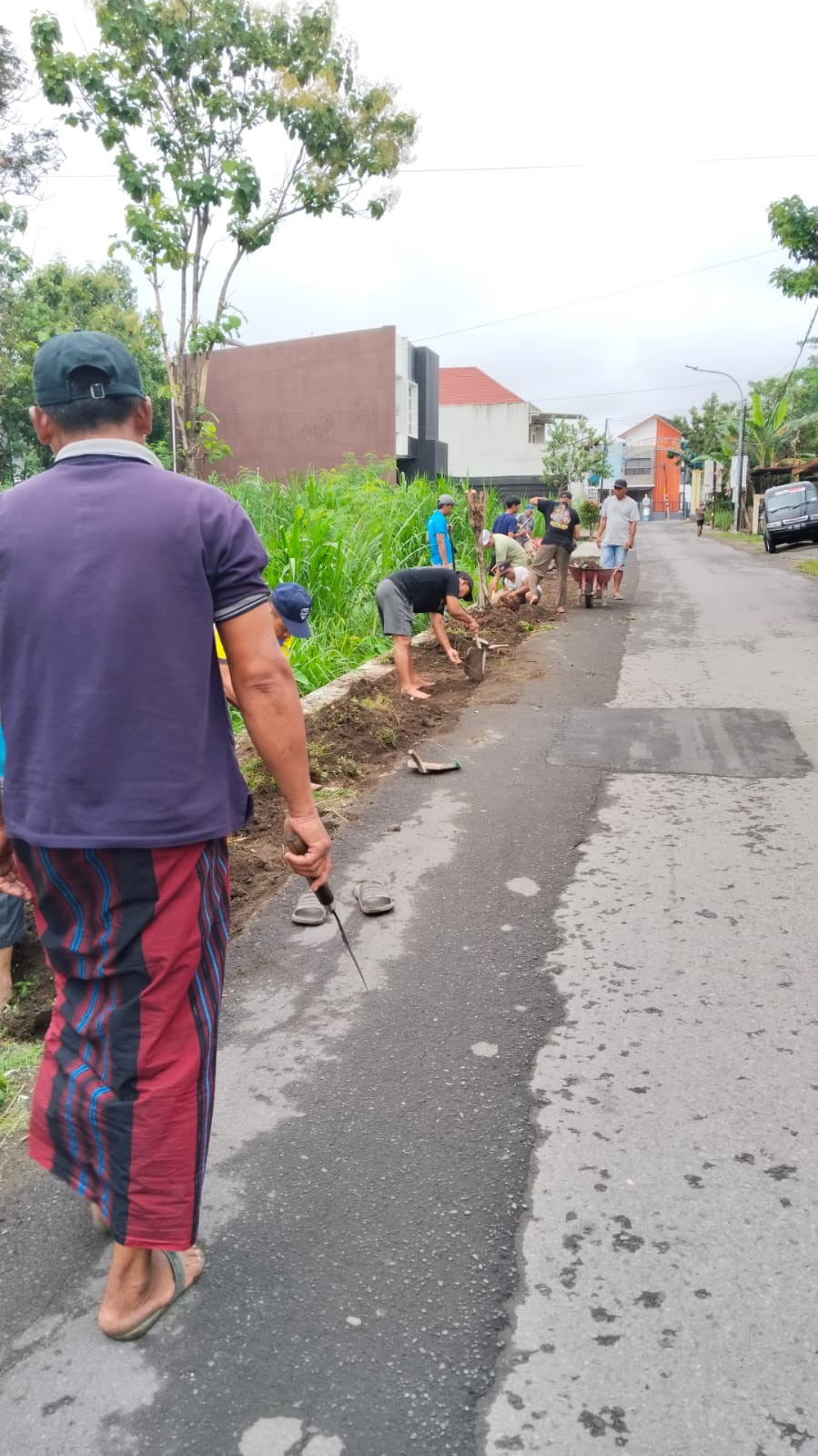 Kerja bakti warga RT 6 Nglarang Malangrejo