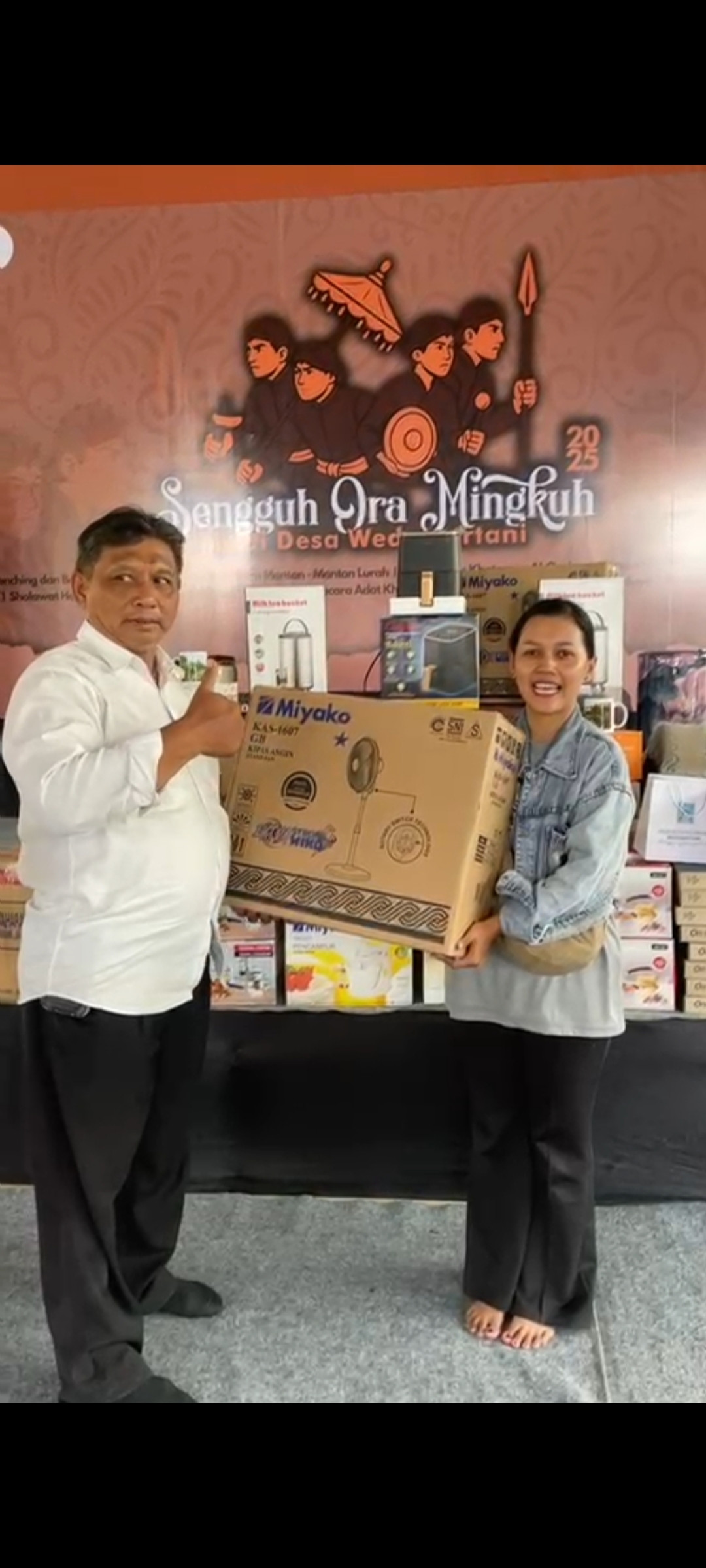 Penyerahan Hadiah Undian PBB Warga Padukuhan Wonosari