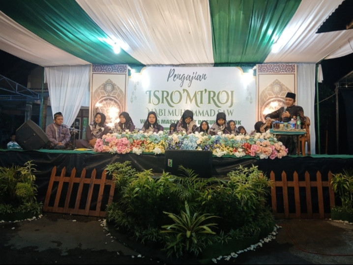 Pengajian Isro' Mi'roj Nabi Agung Muhammad SAW di Gandok Sempu