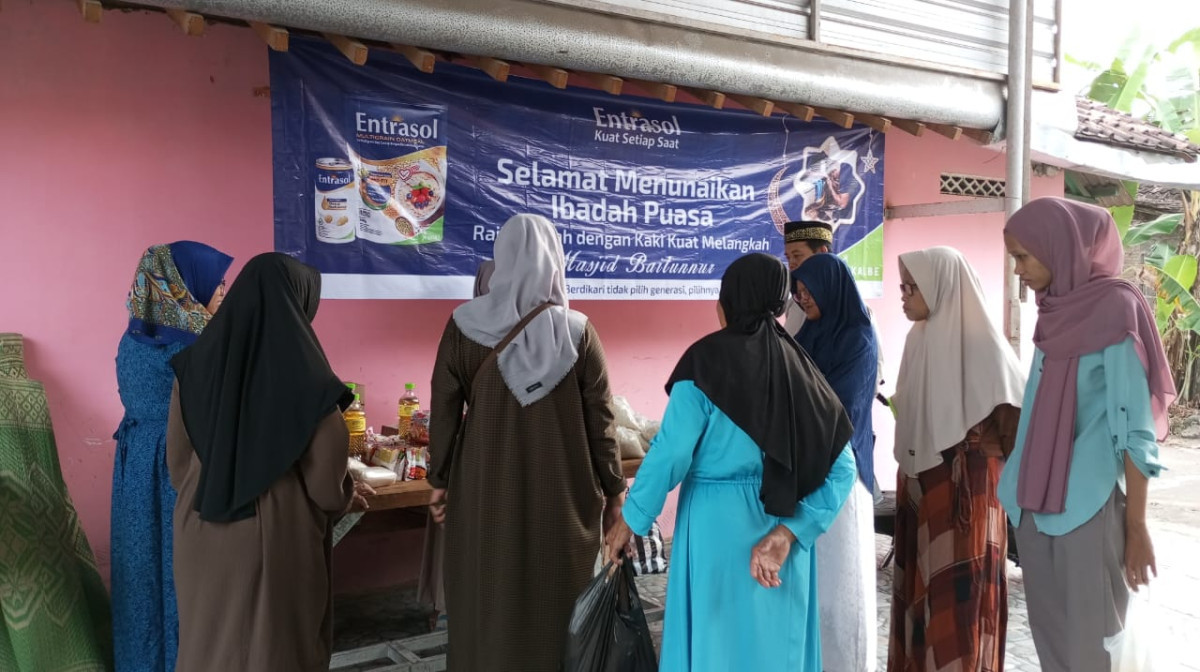 kegiatan bazar sembako di Masjid Baitunnur sempu RT 01 dan RT 02 RW 24