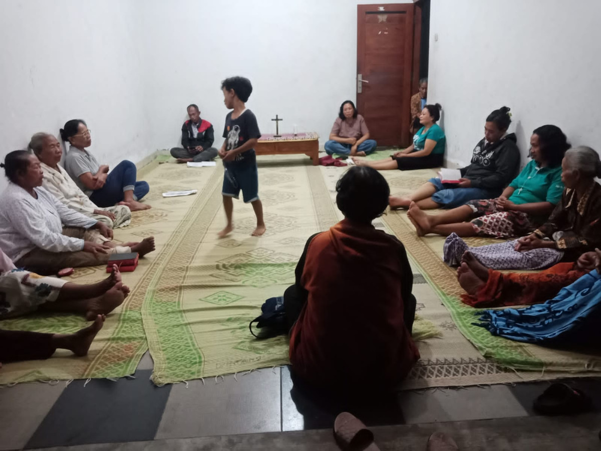 Rosario umat katolik dusun sawahan kidul