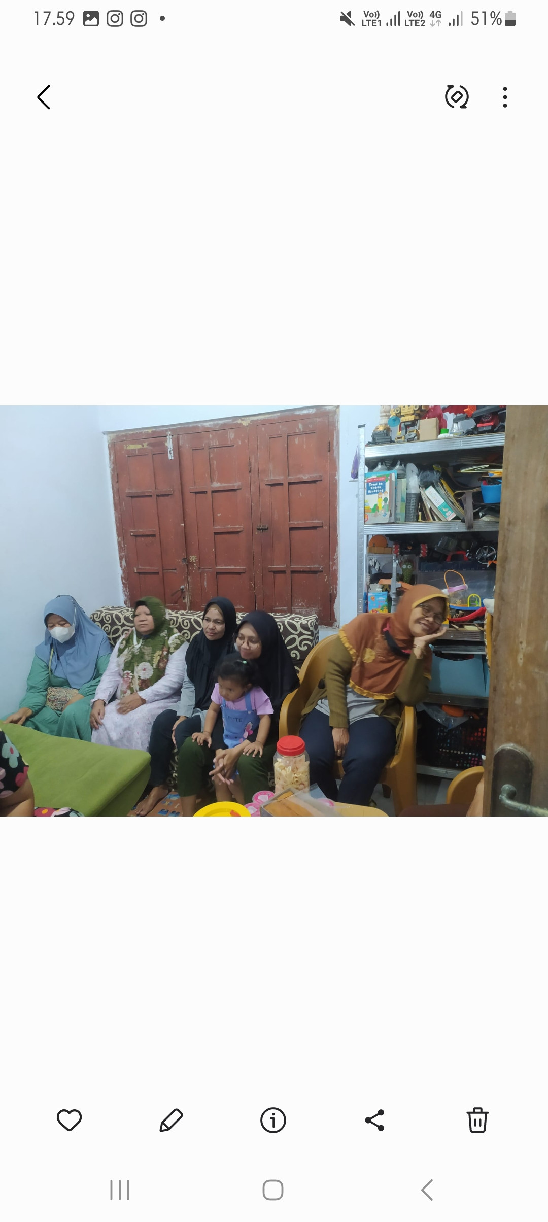 Menjenguk Warga Yang Sakit RT 01 Pokoh