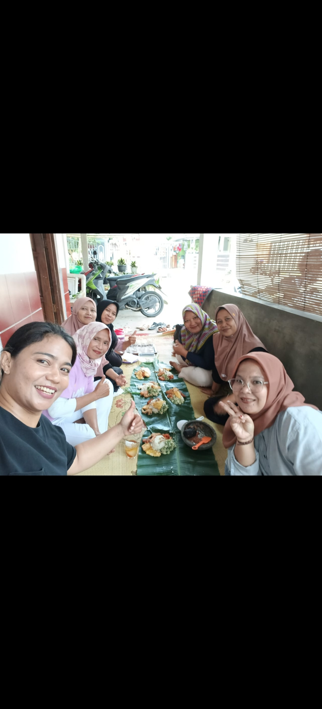 Arisan Dahar Kembul Ibu-ibu Sempu