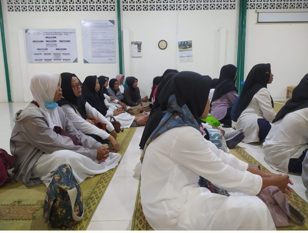 Mengirim Doa Tahlil dan Dzikir Untuk Leluhur di Makam Barat Padukuhan Pokoh