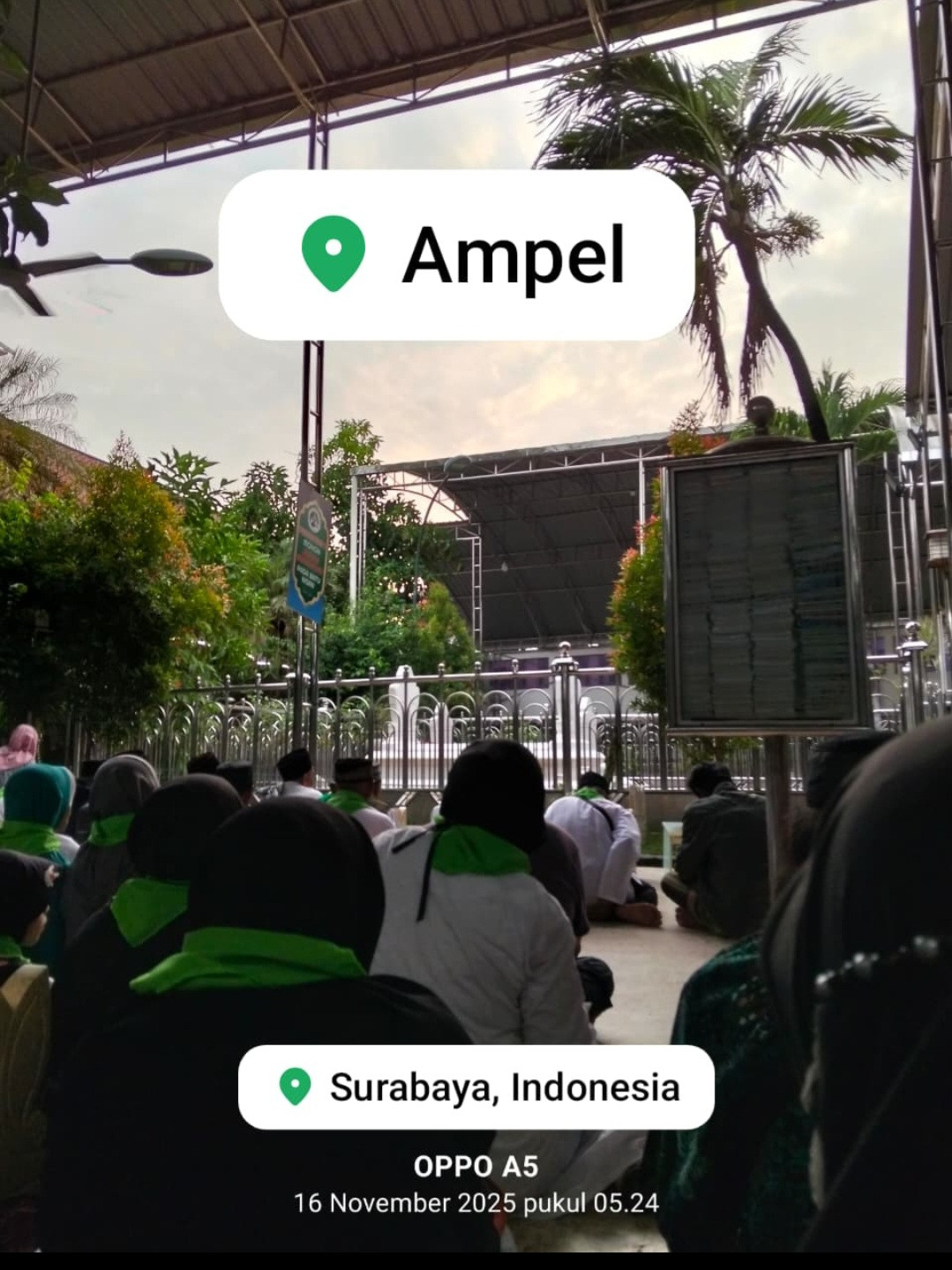Ziarah Ke Makam Sunan Ampel Oleh Warga Padukuhan Pokoh
