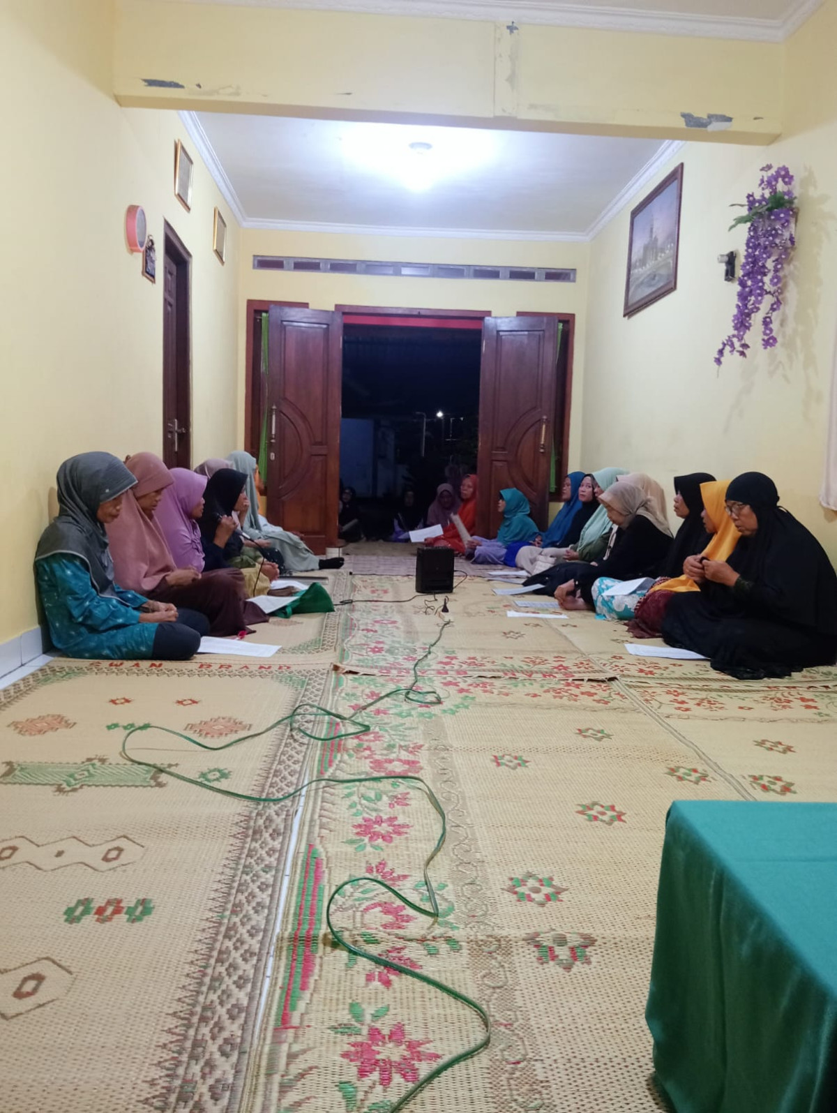 Pengajian rutin ibu ibu malam kamis di jetis Wedomartani