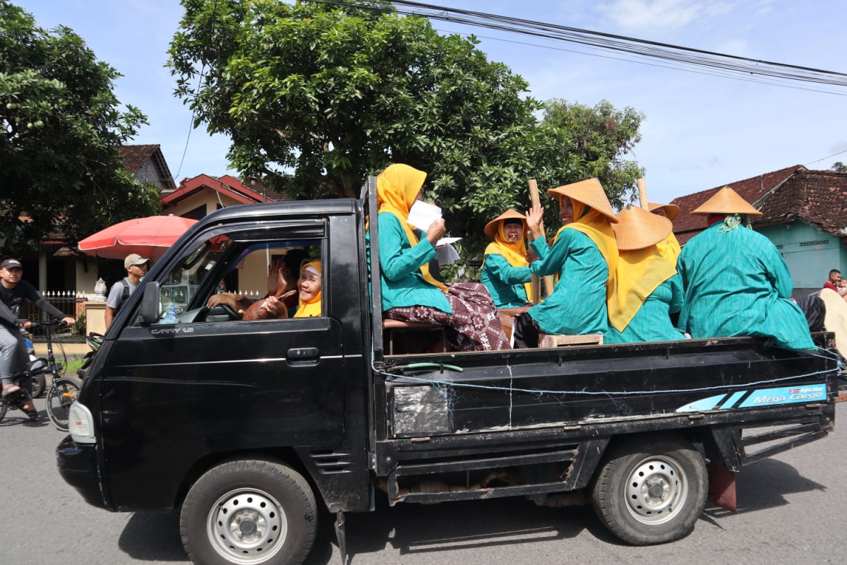 Gejog Lesung Manunggal Budaya Pokoh Berpartisipasi Dalam Merti Desa Kalurahan Wedomartani