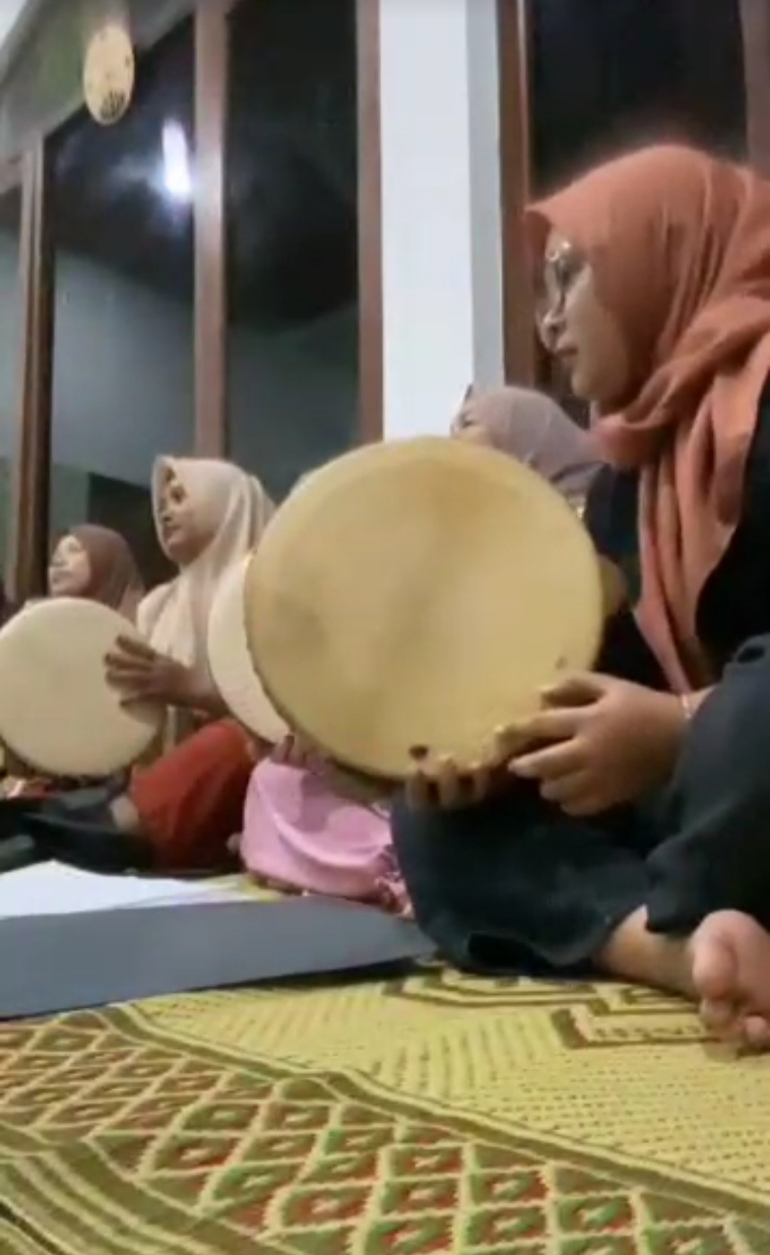 Latihan Rutin Hadroh Ibu-ibu Sempu