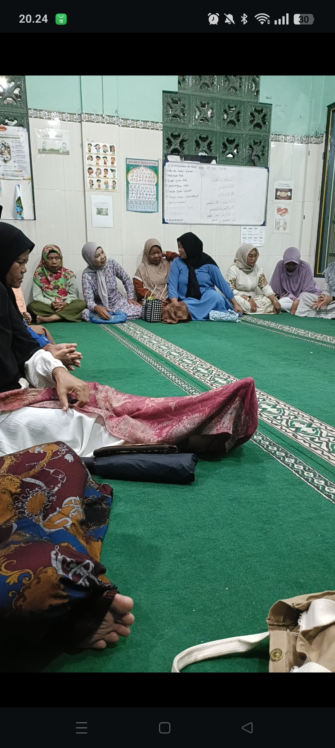 Kegiatan pengajian rutin ibu ibu wilayah gebang setiap malam kamis gebang Jetis wedomartani