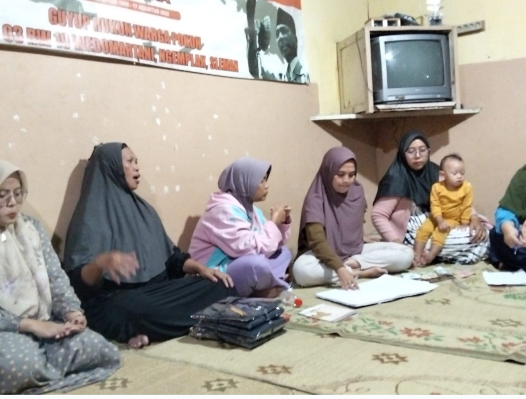 Pertemuan Dasawisma RT 03 Pokoh