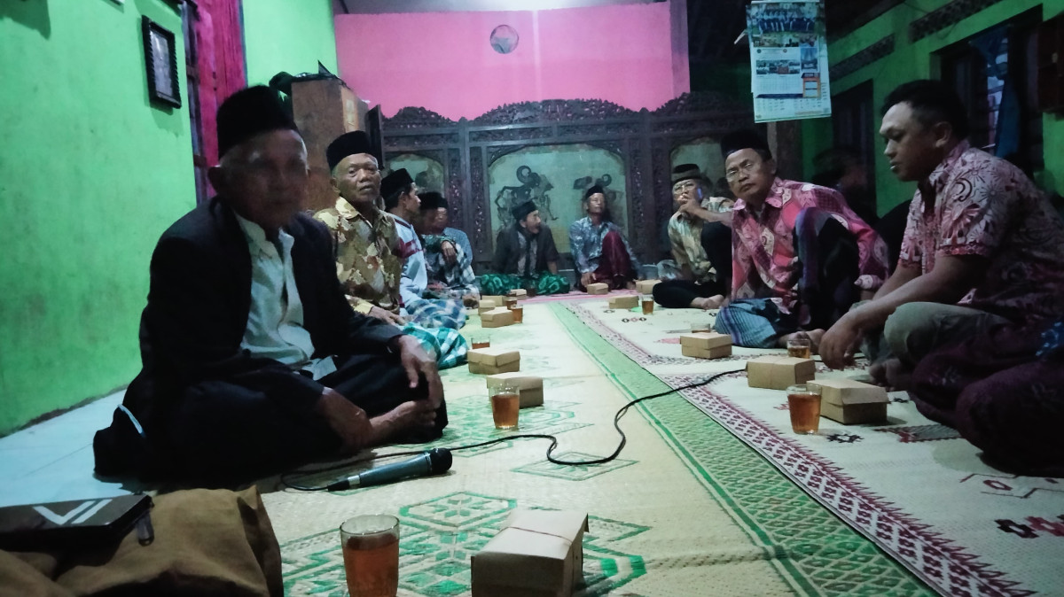 Tahlil peringatan 100 hari Bp Mariyo warga Padukuhan Tonggalann