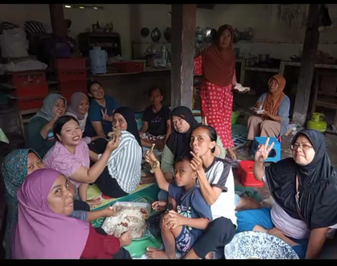 Makan Siang Bersama Keluarga Besar Alm Harjo Suparto Pokoh