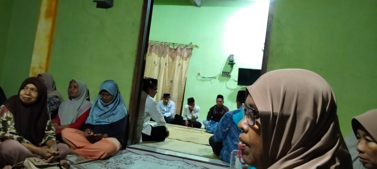 Yasinan rutin Bpk/ibu warga rw 02 warga gedongan lor