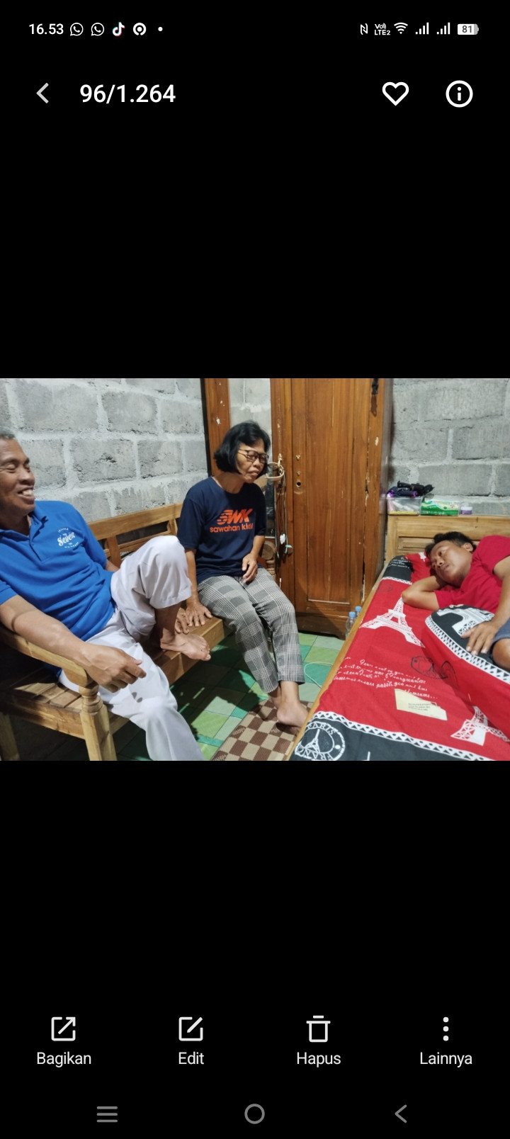 Besuk warga sawahan kidul