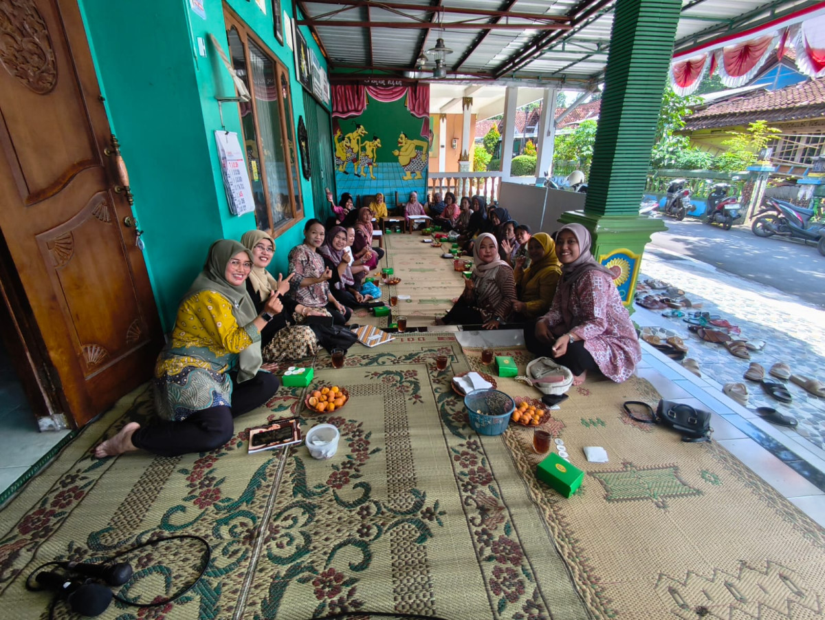 Pertemuan IMP kelompok 1 wedomartani gedongan lor