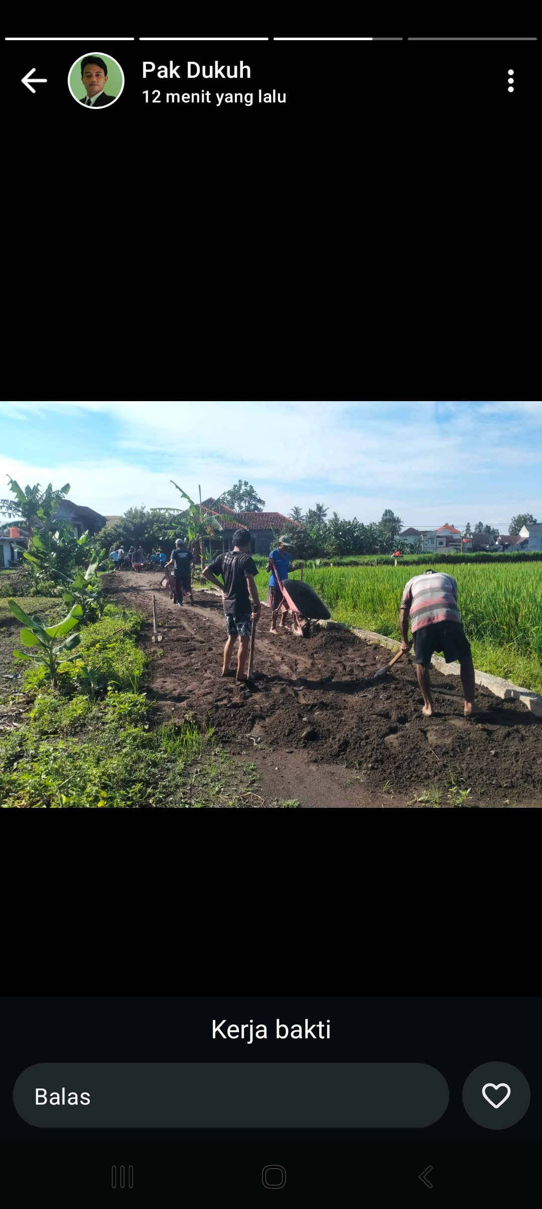 Kerja bakti perbaikan jalan Akses sawah Dusun Krajan