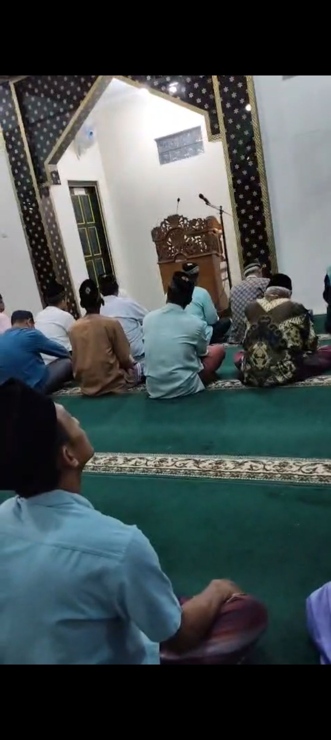 Kegiatan tahlilan Ruwahan seluruh warga gebang di masjid Baitul makmur gebang Jetis wedomartani