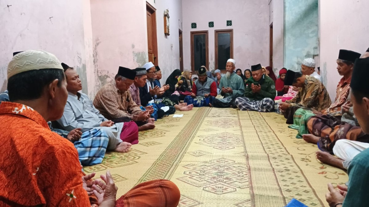 Tahlilan ruwahan warga gedongan lor