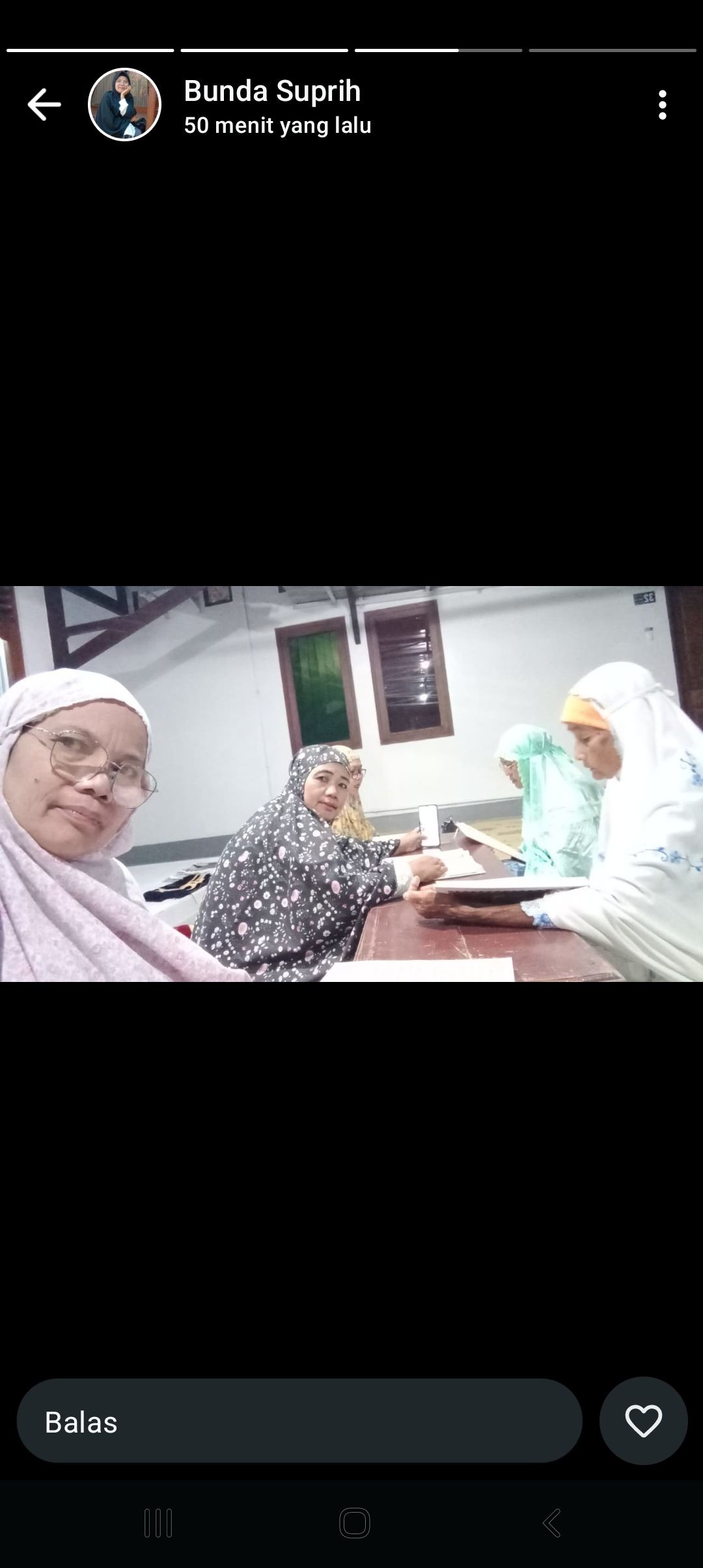 Tadarus Al quran oleh ibu2 warga krajan