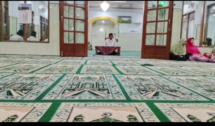 Pengajian buka puasa Saren