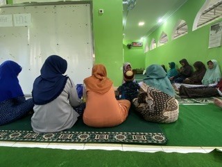 Pengajian menjelang buka puasa di Sanggrahan