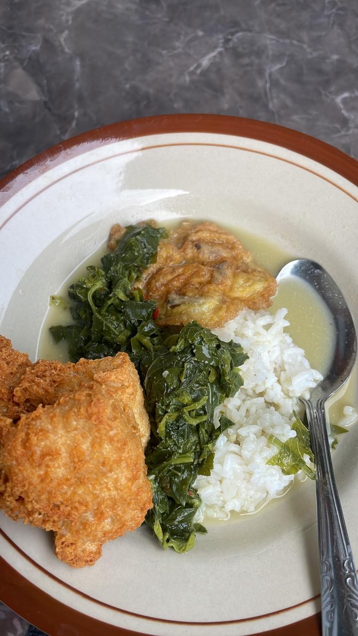 Makan Siang - Kal Wedomartani