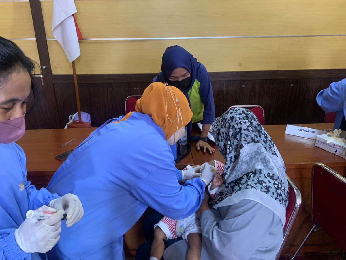 Pelaksanaan SUB PIN POLIO - Imunisasi Tetes Polio