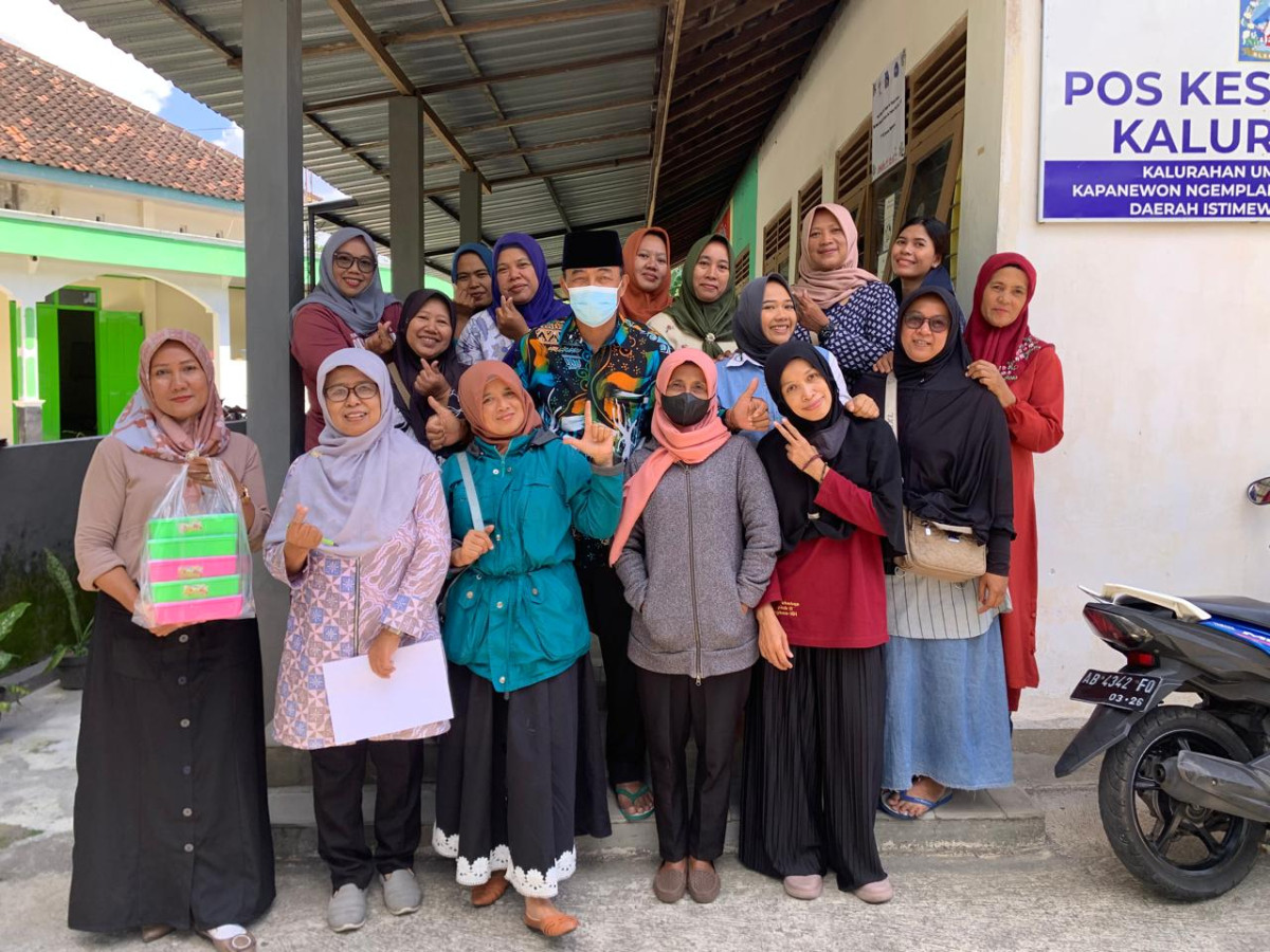 Pengantaran PMT Lokal ke sasaran di dusun