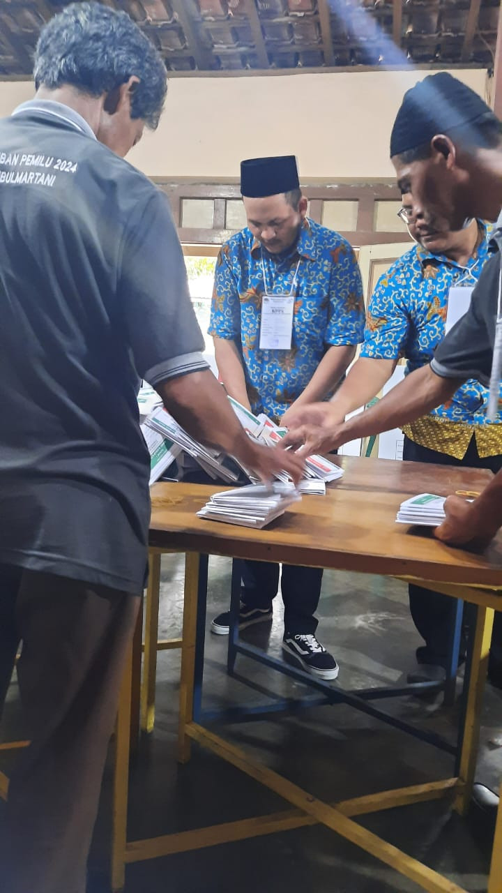 pemungutan suara pemilu dusun sapen