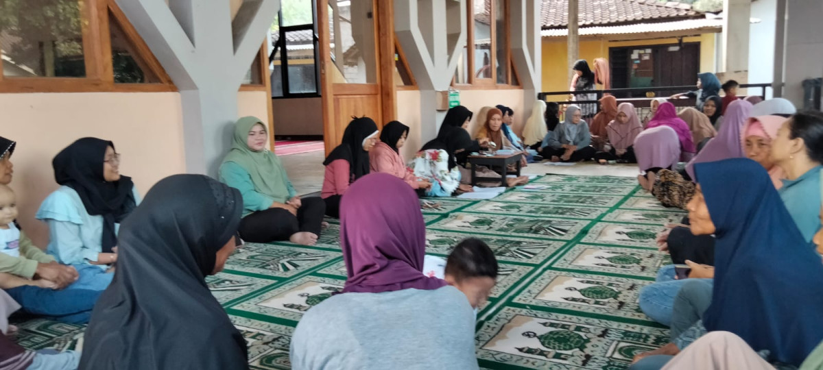 Pertemuan PKK warga puntuk