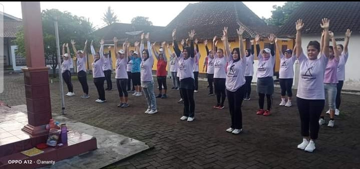 Senam rutin Minggu pagi dusun grogolan